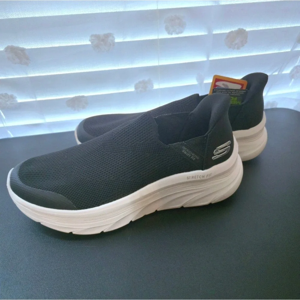 Skechers hands free